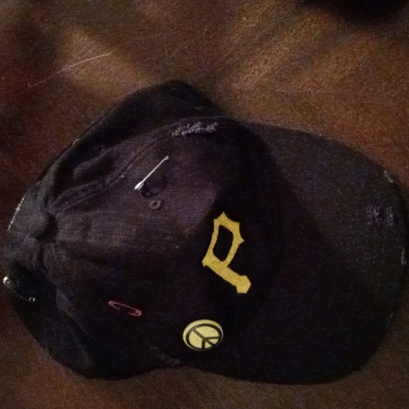 Taylor Gang Strapback Hat - Picture 1 of 2
